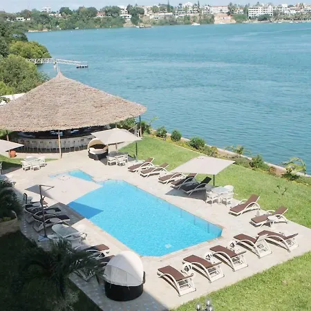 Cityblue Creekside Hotel & Suites-2
